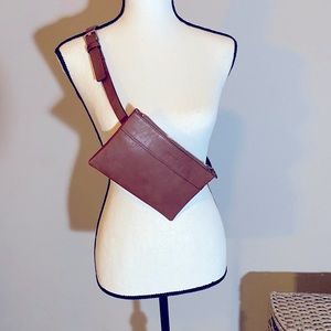 Nice slick Calvin Klein belt bag